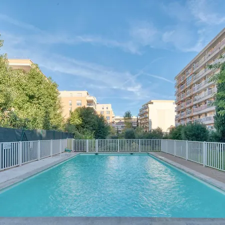 Lägenhet A C 2bdr 6p Flat Just Two Minutes From The Beach! Antibes